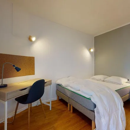 Image 1 - 28 Rue Morion, 33800 Bordeaux, France - Apartment for rent