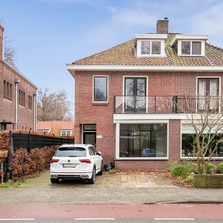 Rent this 4 bed duplex on Hengelosestraat 233 in 7521 AC Enschede, Netherlands