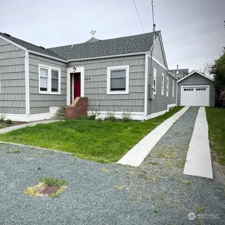Buy this 3 bed house on 179 Northeast 4th Street in Coupeville, WA 98239