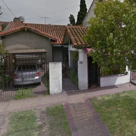 Buy this 4 bed house on Gervasio Antonio de Posadas 413 in Partido de Lomas de Zamora, B1834 GMJ Lomas de Zamora