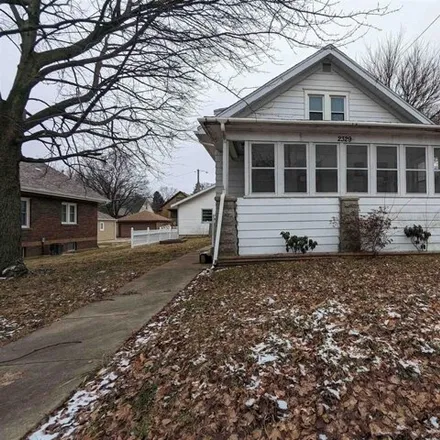 Rent this 3 bed house on 2329 Broadway in Rockford, Illinois