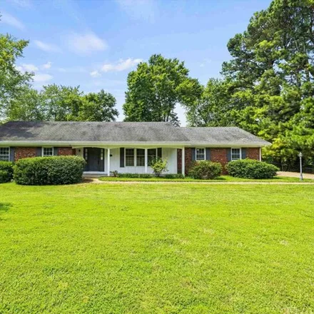 Buy this 3 bed house on 16524 Middle Delaware Rd in Henderson, Kentucky
