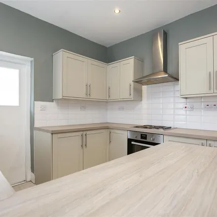 Image 2 - 6 Ilford Road, Newcastle upon Tyne, NE2 3NX, United Kingdom - Apartment for rent
