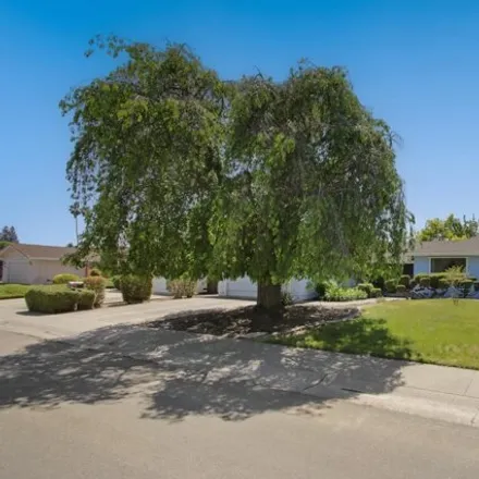 Buy this 3 bed house on 7000 Waterview Way in Sacramento, CA 95831