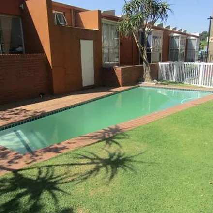 Image 9 - unnamed road, Rossmore, Johannesburg, 2001, South Africa - Apartment for rent