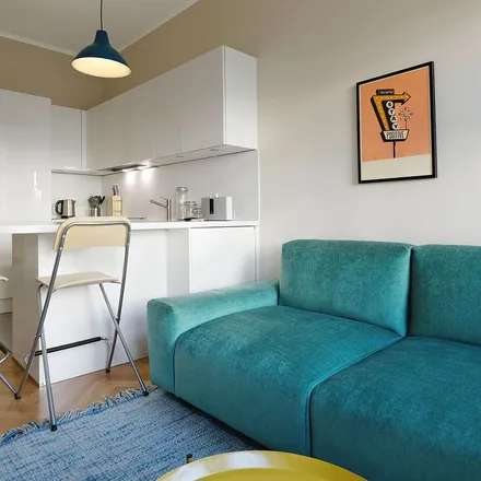 Rent this 3 bed apartment on Brunnenstraße 150 in 10115 Berlin, Germany