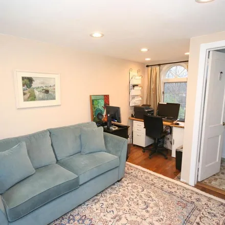 Rent this 3 bed apartment on 2626 North Quantico Street in Arlington, VA 22207
