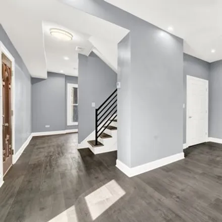 Image 6 - 6447 South Parnell Avenue, Chicago, IL 60621, USA - House for sale