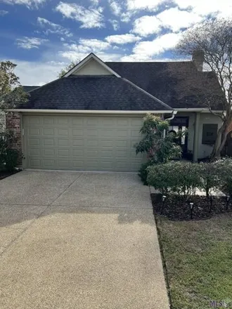 Buy this 3 bed house on 10142 Hyde Park Court in Hillcrest Acres, Baton Rouge