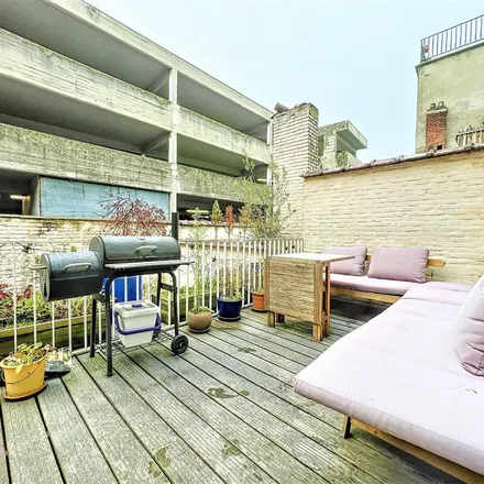 Rent this 2 bed apartment on Rue de Flandre - Vlaamsesteenweg 76 in 1000 Brussels, Belgium