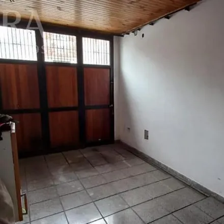 Buy this 4 bed house on Magallanes 827 in Partido de Avellaneda, 1871 Dock Sud