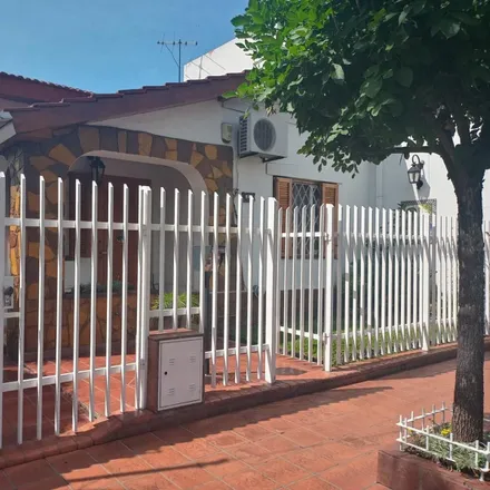 Buy this studio house on Libertad 602 in Partido de Morón, Haedo