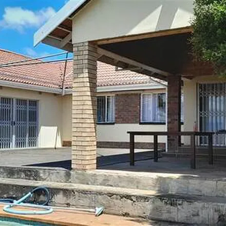Rent this 5 bed apartment on Las Palmas Flats in Vere Road, Southernwood