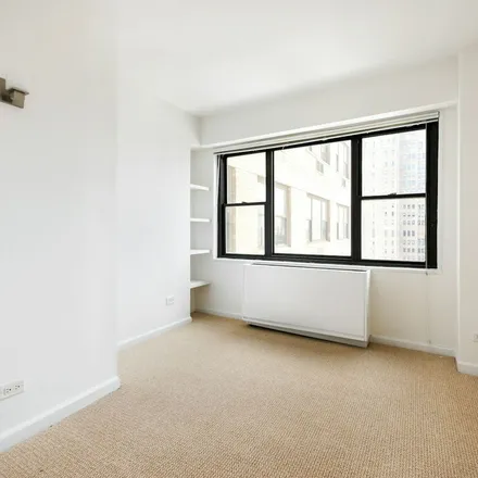 Image 4 - East Winds, 345 East 80th Street, New York, NY 10075, USA - Apartment for rent
