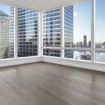 Rent this 3 bed apartment on 101 Murray Street in New York, NY 10007