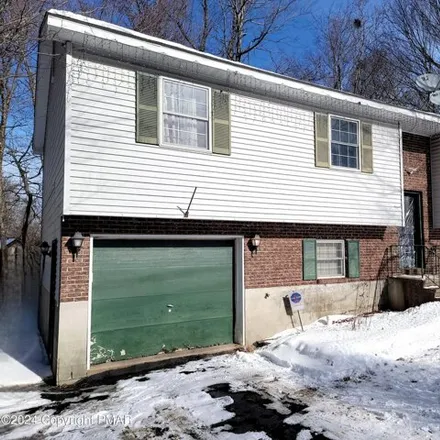 Buy this 4 bed house on 9807 Deerwood Drive in Coolbaugh Township, PA 18466