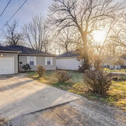 Buy this 3 bed house on 2150 West Calhoun Street in Springfield, MO 65802