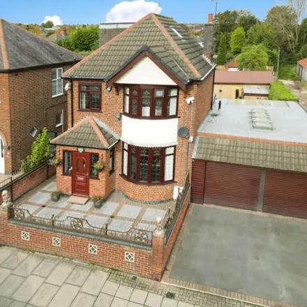 Buy this 4 bed house on Woodville Road in Glenfield Road, Leicester