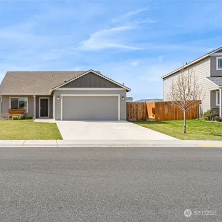 Buy this 3 bed house on 69 Parkside Loop in Ephrata, WA 98823