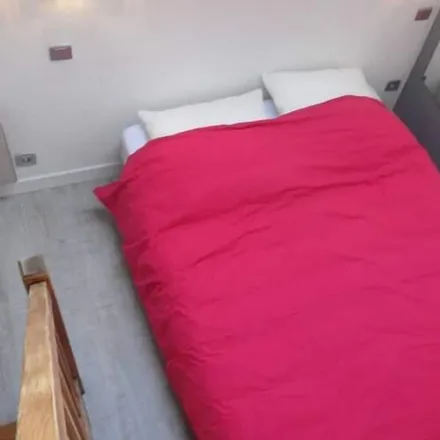 Rent this 2 bed apartment on 29350 Moëlan-sur-Mer