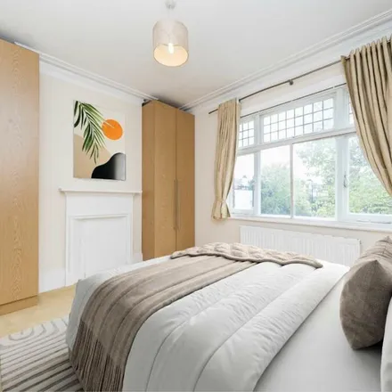 Image 7 - 20 Denbigh Road, London, W13 8QB, United Kingdom - Apartment for rent