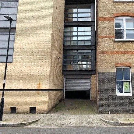 Image 5 - 10 New Wharf Road, London, N1 9RR, United Kingdom - Apartment for sale