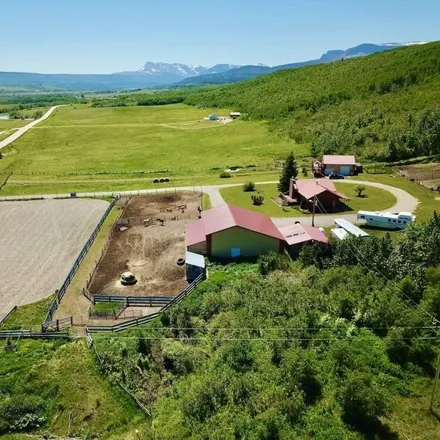 Image 3 - Thronson's General Store, US 89, Babb, Glacier County, MT 59411, USA - Loft for sale