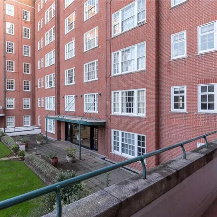 Image 8 - Apsley House, Marlborough Place, London, NW8 0PX, United Kingdom - Apartment for rent