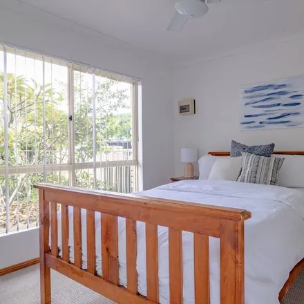 Rent this 3 bed townhouse on South West Rocks NSW 2431