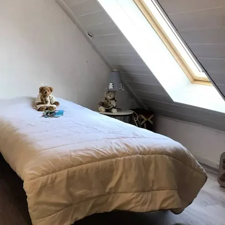 Rent this 1 bed house on La Douze in Passage des Citoyens, 24330 La Douze