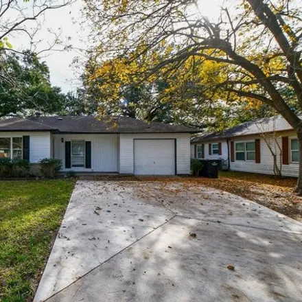 Buy this 3 bed house on 701 Richards Street in Alvin, TX 77511