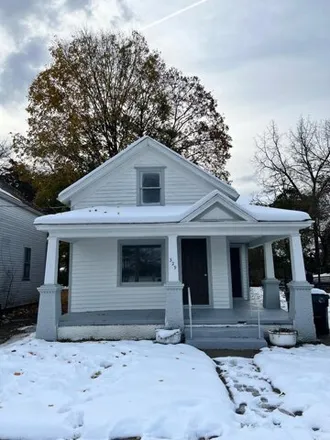 Buy this 3 bed house on 351 Iona Avenue in Muskegon, MI 49442