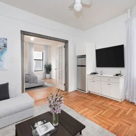 Image 3 - 102 Suffolk Street, New York, NY 10002, USA - Apartment for sale