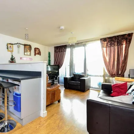 Image 4 - 104 Woodgrange Road, London, E7 0EW, United Kingdom - Apartment for rent