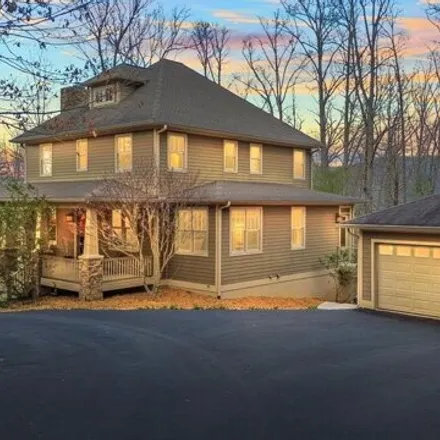Buy this 5 bed house on 150 Rabbit Ridge Road in Henderson County, NC 28732