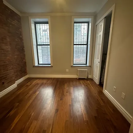 Rent this 3 bed apartment on 214 East 25th Street in New York, NY 10010