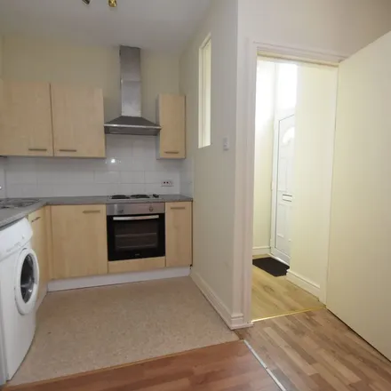 Image 5 - Piercefield Place, Cardiff, CF24 0JZ, United Kingdom - Apartment for rent