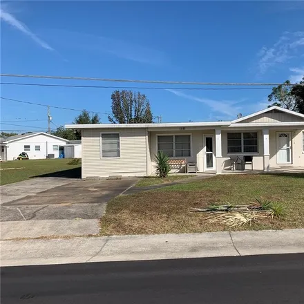 Buy this 3 bed house on 1111 Greenway Avenue in Tavares, FL 32778