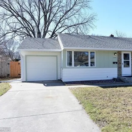 Buy this 3 bed house on 418 23rd Avenue North in Fargo, ND 58105