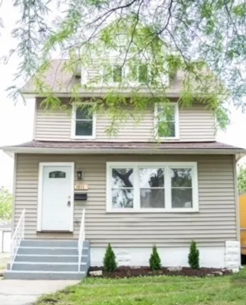 Buy this 4 bed house on 1011 South 7th Avenue in Maywood, IL 60153