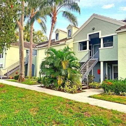 Rent this 1 bed condo on 2370 Lindell Boulevard in Delray Beach, FL 33444