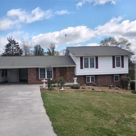 Buy this 3 bed house on 170 County Road 143 in Suburban Hills, McMinn County