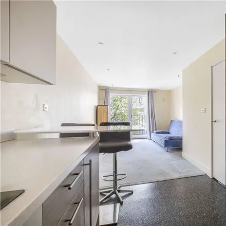Rent this 1 bed apartment on Abbey Street in London, SE1 2RW