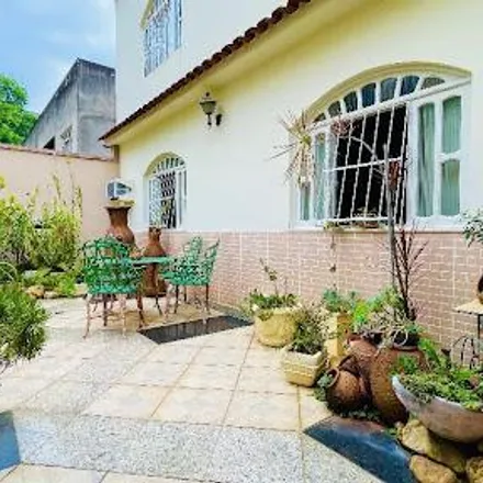 Buy this 4 bed house on Rua João da Mata Ventura in Alto Vila Nova, Colatina - ES