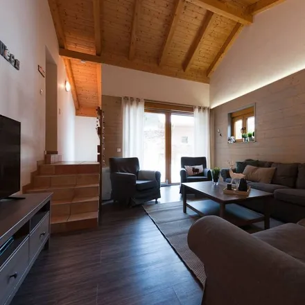 Rent this 6 bed house on 74390 Châtel