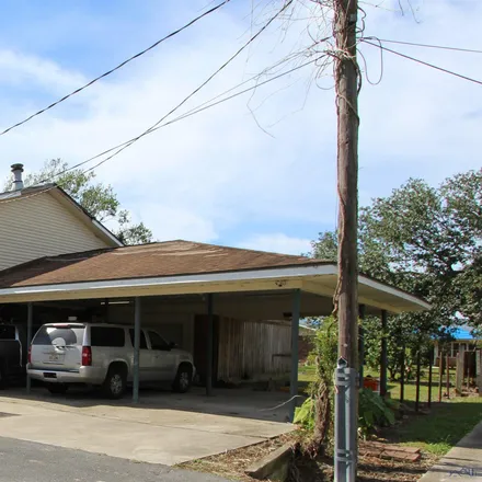 Image 5 - 598 Fanguy Street, Chauvin, LA 70344, USA - House for sale