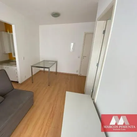 Buy this 1 bed apartment on Rua Dona Antônia de Queirós 223 in Higienópolis, São Paulo - SP