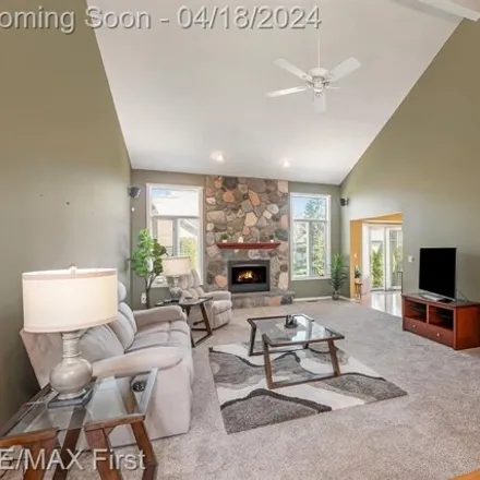 Image 4 - Macomb Township, MI - House for sale