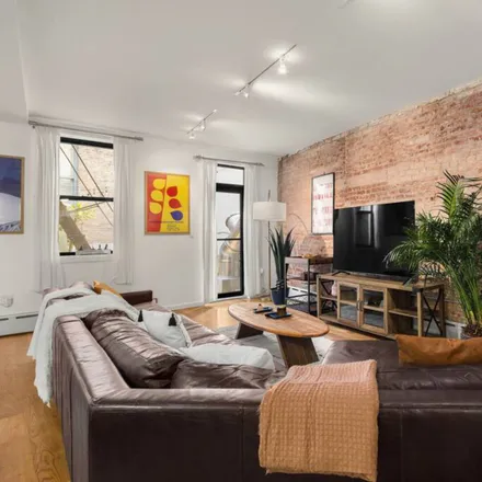 Rent this 3 bed apartment on 46 Great Jones Street in New York, NY 10012