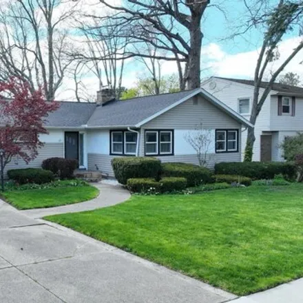 Buy this 4 bed house on 449 Highland Avenue in East Lansing, MI 48823